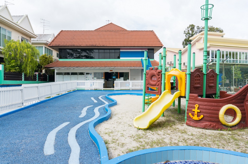 little footprints preschool - punggol beach